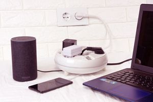 收線圓形6孔突波保護安全插座