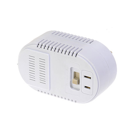 旅行電壓轉換器