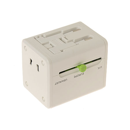 USB 多國轉接插座產品背面照